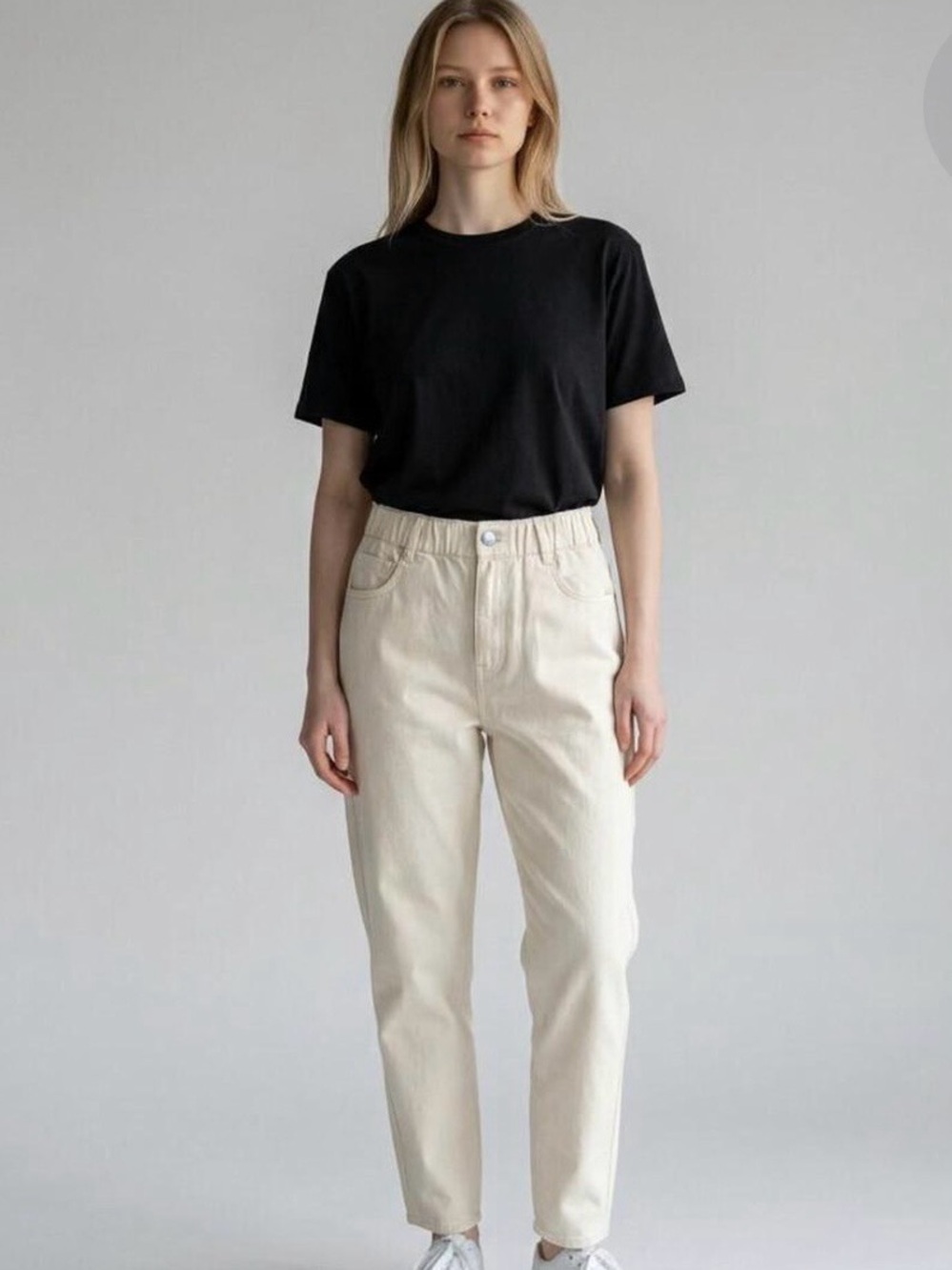 H&M High-Rise Relaxed Jeans in Cream